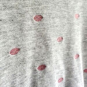 Splendid embroidered kiss lips sweatshirt size medium